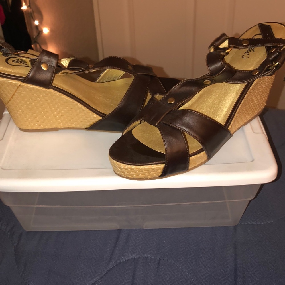 WEDGES brown open toe
